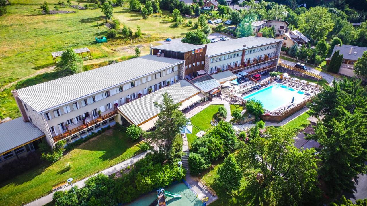 Village Vacances Passion Les 4 Saisons Resort & Spa Saint-Chaffrey Esterno foto